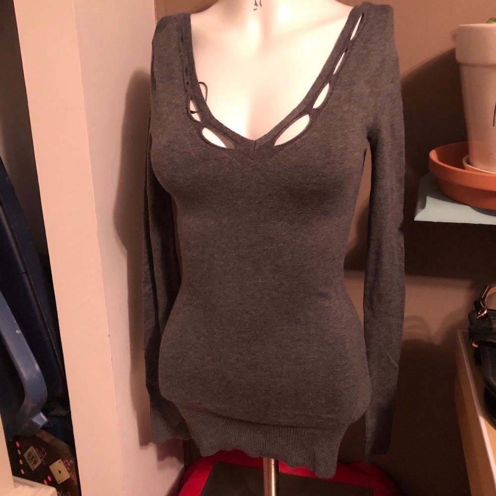 Guess Sweater - Picture 4 of 12